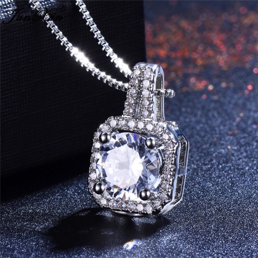 NEW!💙💎PAVE!PRETTY! ZIRCON! NECKLACE!💎💙SILVERY! - Picture 6 of 8